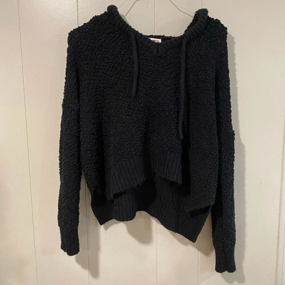 POL Black Popcorn Knit Hoodie Sweater Women’s Small – Cozy Textured Pullover